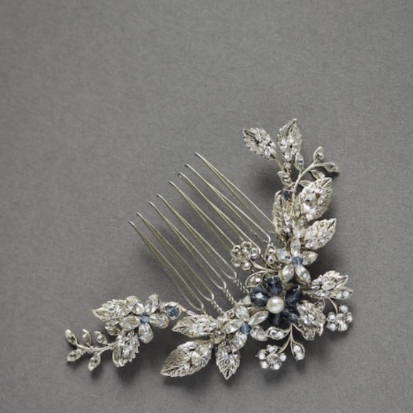Silver crystal side comb with empire blue crystal